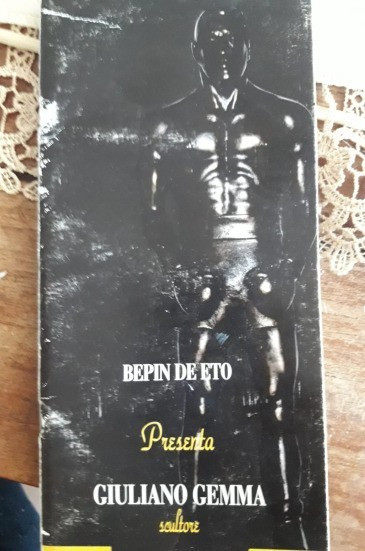 Bronze statue made by Giuliano Gemma-3