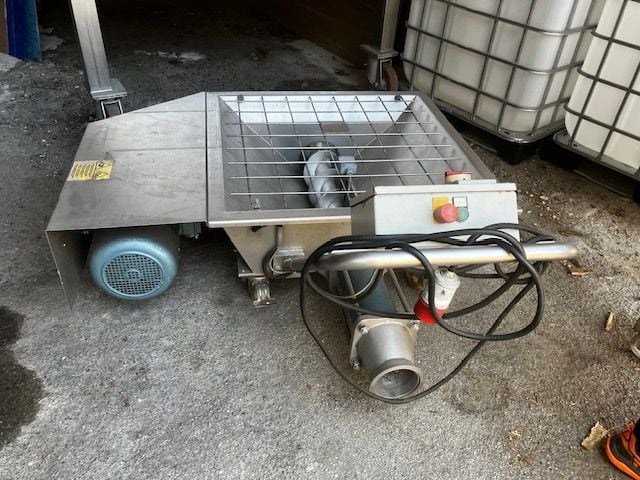 MACCHINARI ENOLOGICI VARI USATI-1