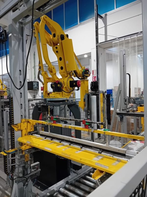 LINEA DI IMBOTTIGLIAMENTO USATA PER BOTTIGLIE PET COMPLETA-3