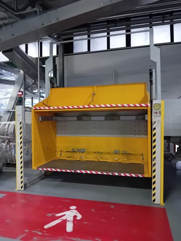 LINEA DI IMBOTTIGLIAMENTO USATA PER BOTTIGLIE PET COMPLETA-14