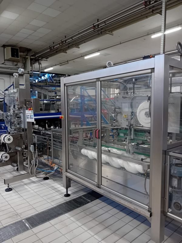 LINEA DI IMBOTTIGLIAMENTO USATA PER BOTTIGLIE PET COMPLETA-2